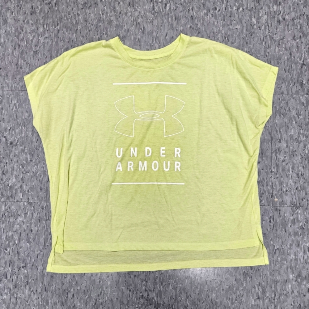 Women's large Under Armour tee